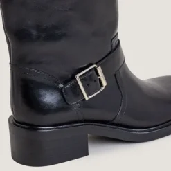 Bottes hautes à sangles