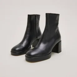 Bottines à bouts carrés