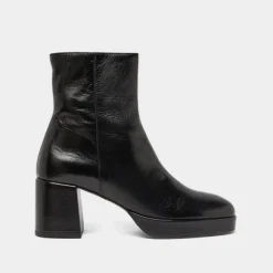 Bottines à bouts carrés