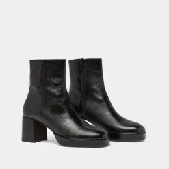 Bottines à bouts carrés