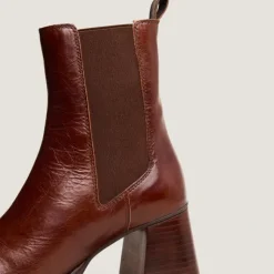 Bottines à bouts carrés et élastiques