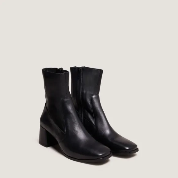 Bottines à bouts ovales