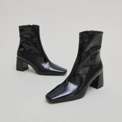 Bottines à bouts pointus