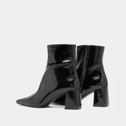 Bottines à bouts pointus