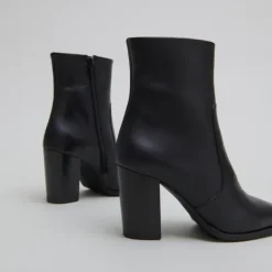 Bottines à bouts pointus