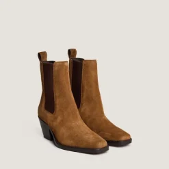 Bottines à bouts pointus et talons biseautés