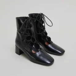 Bottines à lacets