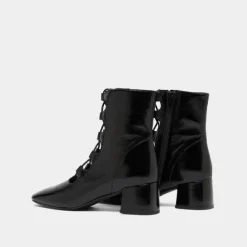 Bottines à lacets