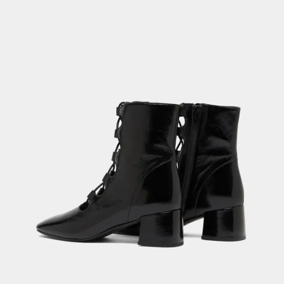 Bottines à lacets