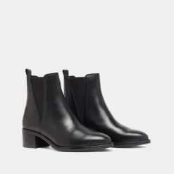Bottines à élastiques triangulaires