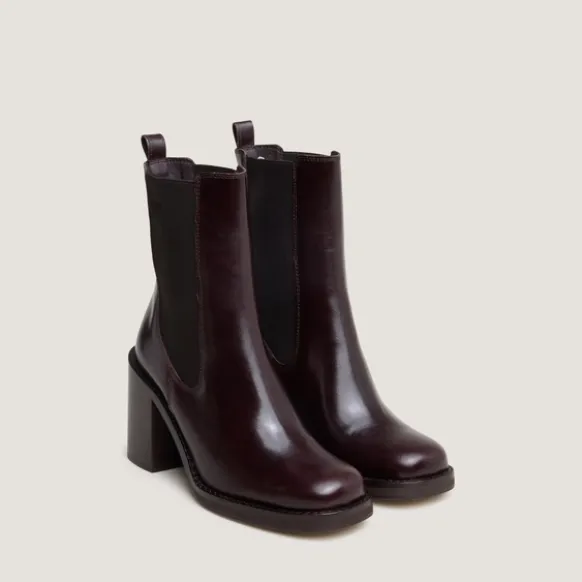 Bottines à talons débordants