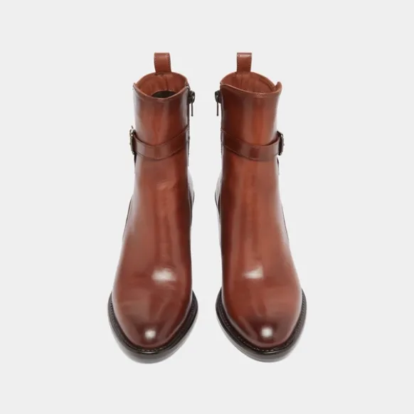 Bottines à talons et boucles