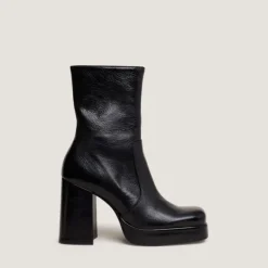 Bottines à talons et bouts carrés