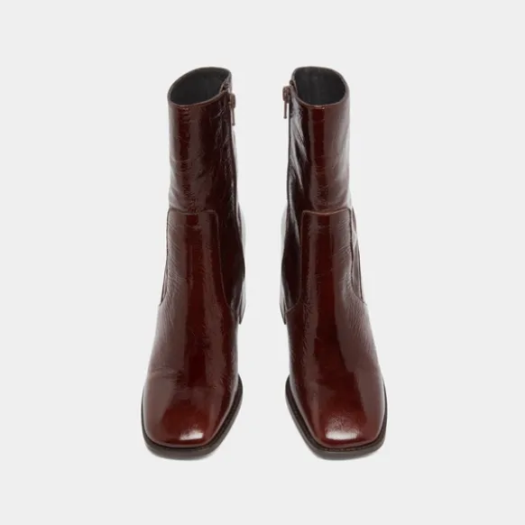 Bottines à talons et bouts carrés