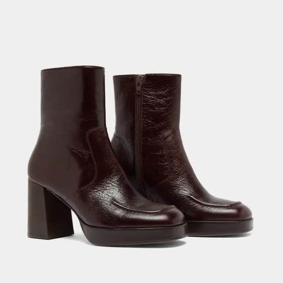 Bottines à talons et bouts carrés