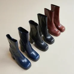 Bottines à talons et bouts carrés