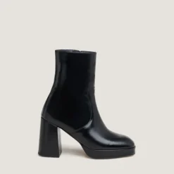 Bottines à talons et bouts carrés