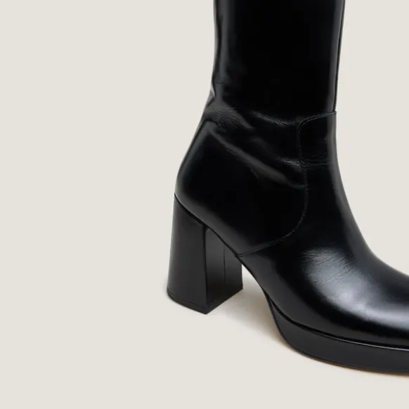 Bottines à talons et bouts carrés