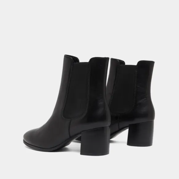 Bottines à talons et élastiques