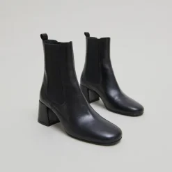 Bottines à talons et élastiques