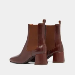 Bottines à talons et élastiques