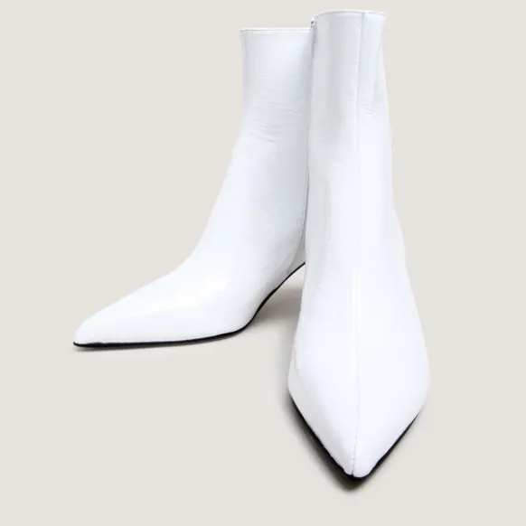 Bottines à talons fins