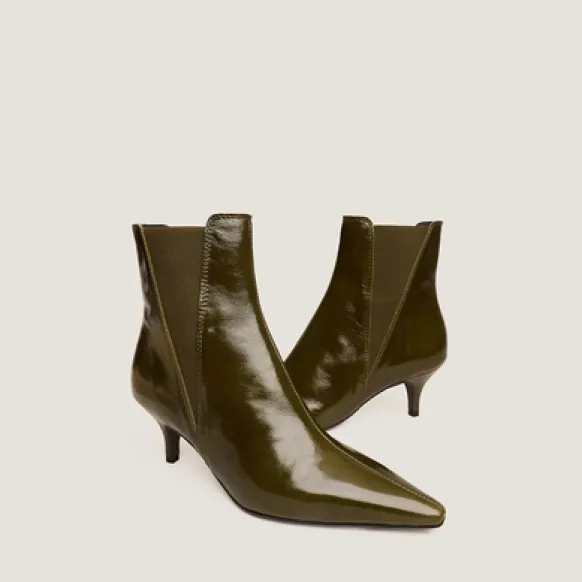 Bottines à talons fins et bouts pointus