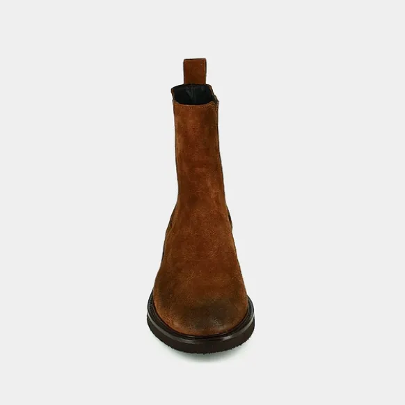 Chelsea boots