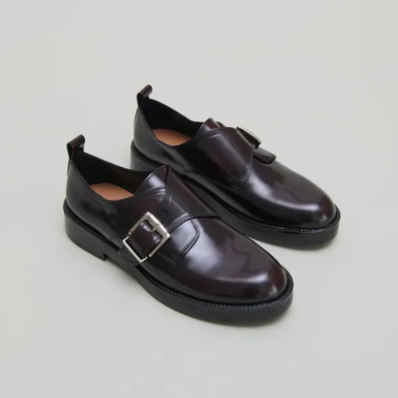Derbies à boucles ajustables