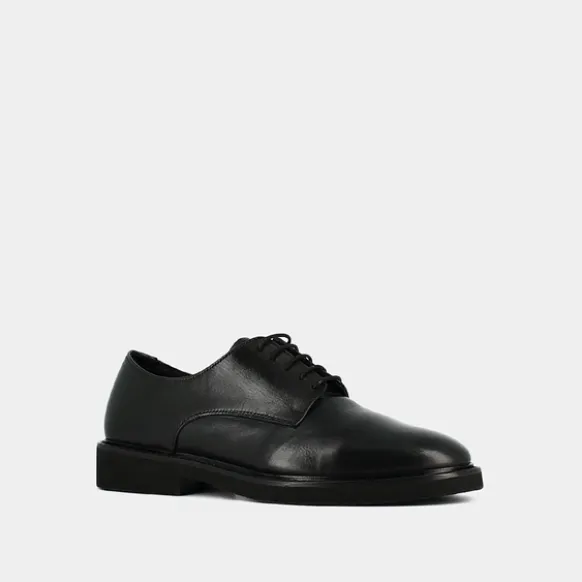 Derbies à lacets