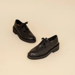 Derbies à lacets