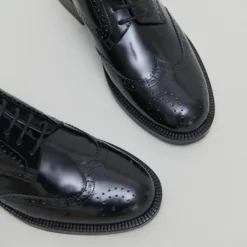 Derbies à lacets