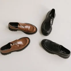 Derbies à lacets et semelles crantées