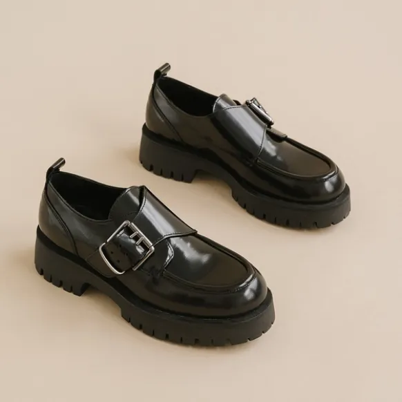 Derbies à talons plats, boucles et coutu...