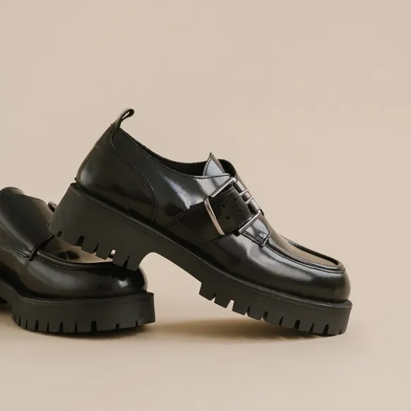 Derbies à talons plats, boucles et coutu...