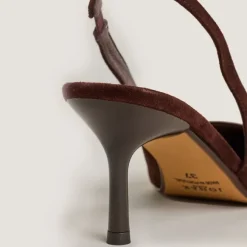 Escarpins à bouts pointus