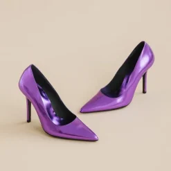 Escarpins à bouts pointus et talons