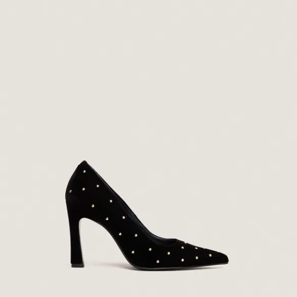 Escarpins à rivets
