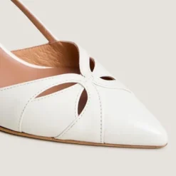 Escarpins slingbacks à bouts pointus