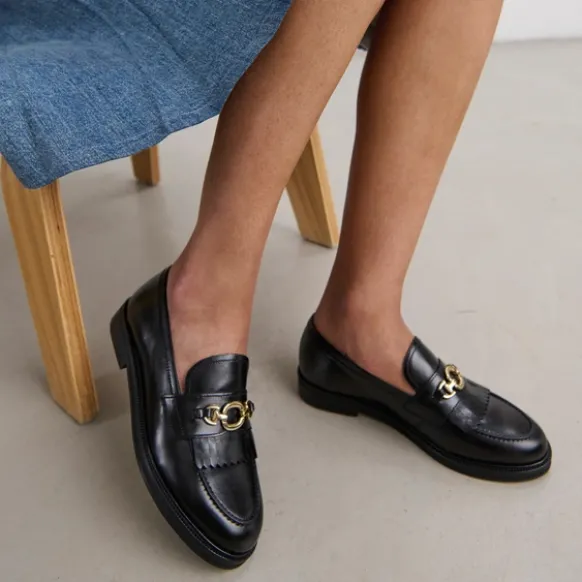 Mocassins à boucles dorées