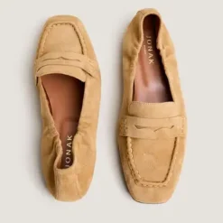 Mocassins à bouts carrés