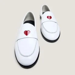 Mocassins à bouts ronds et cœurs