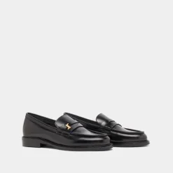 Mocassins à bouts ronds et monogrammes