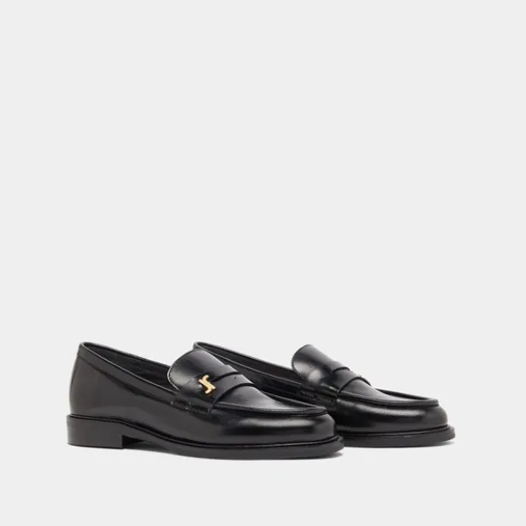 Mocassins à bouts ronds et monogrammes