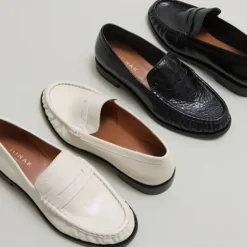 Mocassins à bouts ronds et froncés
