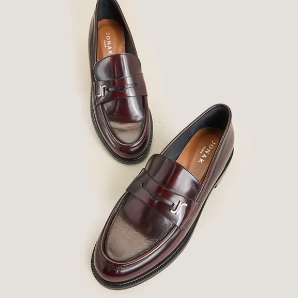 Mocassins à bouts ronds et monogrammes