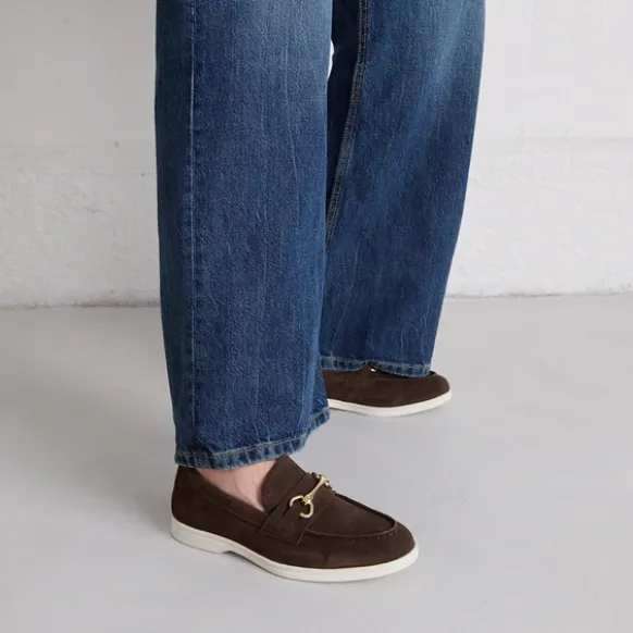 Mocassins à mors dorés et surpiqûres
