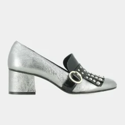 Mocassins à pattes frangées et cabochons