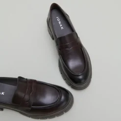 Mocassins à semelles crantées