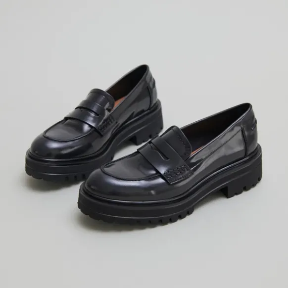 Mocassins à semelles crantées